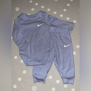 Nike 3m onesie and pants